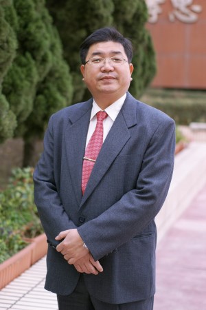 第三任校長謝進裕